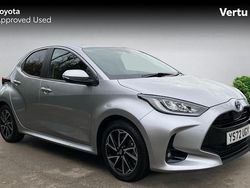 Used 2025 Toyota Yaris Hybrid Design Hatchback | £15,499 (Super price)