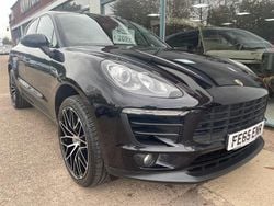 Black Used 2015 Porsche Macan SUV | £20,995 (A bit pricey)