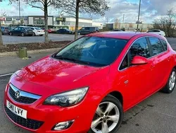 Red Used 2011 Vauxhall Astra SRi Hatchback | £4,695 (Fair price)