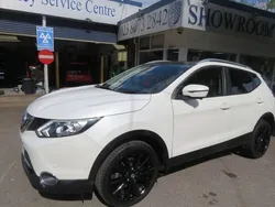 White Used 2015 Nissan Qashqai Tekna SUV | £7,489 (Fair price)