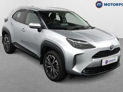 Used 2025 Toyota Yaris Hybrid Estate | £21,499 (Fair price)