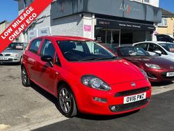 Red Used 2016 Fiat Punto Easy Plus Hatchback | £5,595 (Fair price)