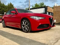 Red Used 2019 Alfa Romeo Giulia Saloon Edizione Speciale Sedan | £19,995 (Fair price)