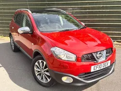Red Used 2010 Nissan Qashqai +2 Tekna SUV | £5,895 (A bit pricey)