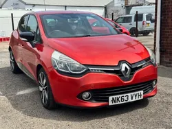 Red Used 2013 Renault Clio IV Dynamique Hatchback | £4,495 (A bit pricey)