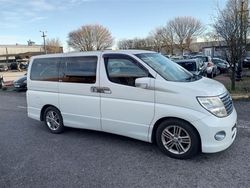White Used 2006 Nissan Elgrand MPV | £7,490 (Fair price)