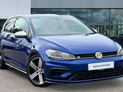 Lapiz blue metallic Used 2018 VW Golf VII R Hatchback | £18,482 (Fair price)