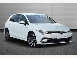 Pure white Used 2023 VW Golf VIII Edition Hatchback | £22,491 (Fair price)