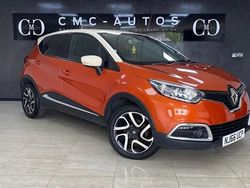 Orange/cream Used 2016 Renault Captur Dynamique SUV | £6,490 (Fair price)
