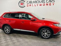 Red Used 2016 Mitsubishi Outlander SUV | £6,950 (Fair price)