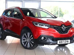 Red Used 2017 Renault Kadjar Signature SUV | £10,130 (A bit pricey)