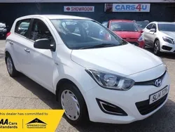 White Used 2014 Hyundai i20 Classic Hatchback | £3,690 (Super price)