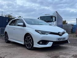 White Used 2025 Toyota Auris Hatchback | £8,100