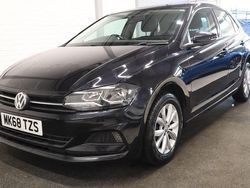 Black Used 2018 VW Polo SE Hatchback | £9,300 (Fair price)