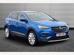 Topaz blue Used 2020 Vauxhall Grandland X Elite SUV | £9,490 (Fair price)