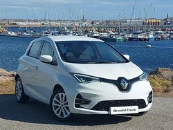 White Used 2022 Renault Rapid SE Hatchback | £12,498 (Fair price)