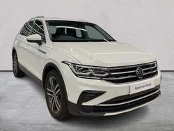 White Used 2022 VW Tiguan Elegance SUV | £27,201 (Fair price)