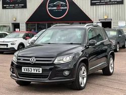 Black Used 2013 VW Tiguan R-line SUV | £8,295 (Fair price)