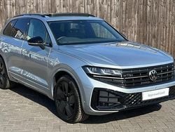 Used 2025 VW Touareg Black Edition SUV | £49,499 (Fair price)