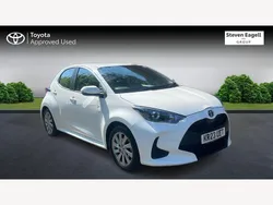 White Used 2023 Toyota Yaris Hybrid Hatchback | £16,708 (Good price)