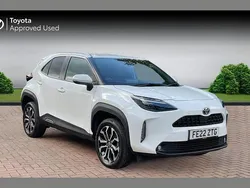 White Used 2022 Toyota Yaris Cross Design SUV | £18,790 (Good price)