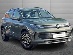 Cipressino green Used 2024 VW Tiguan Life SUV | £25,995 (Super price)