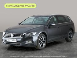 Grey Used 2022 VW Passat SEL Estate | £18,088 (Fair price)