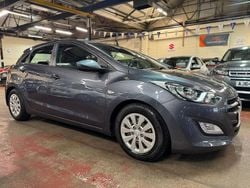 Grey Used 2015 Hyundai i30 Hatchback | £5,600 (Fair price)