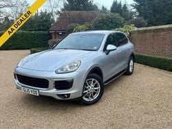 Silver Used 2015 Porsche Cayenne SUV | £20,495 (Good price)