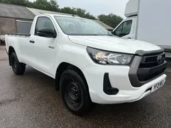White Used 2021 Toyota HiLux Active Pickup | £16,950 (Expensive)