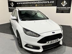 White Used 2015 Ford Focus ST Hatchback | £7,590 (Good price)