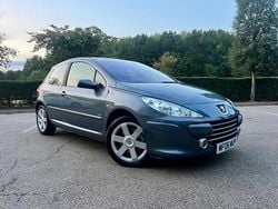 Grey Used 2006 Peugeot 307 Hatchback | £3,250 (Fair price)