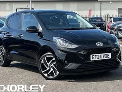 Black Used 2024 Hyundai i10 Premium Hatchback | £14,761 (Fair price)