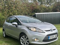 Silver Used 2009 Ford Fiesta Zetec Hatchback | £1,495 (Fair price)