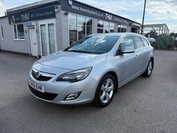 Silver Used 2011 Vauxhall Astra SRi Estate | £2,295 (Fair price)