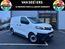 White Used 2022 Toyota Proace Active MPV | £9,675 (Fair price)