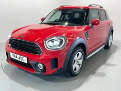 Red Used 2022 Mini Cooper Countryman Classic SUV | £20,999 (Good price)