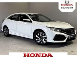 Platinum white Used 2019 Honda Civic SE Hatchback | £11,757 (Good price)
