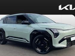 Green Used 2025 Kia EV3 GT-Line S SUV | £34,974 (Good price)