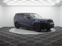 Blue Used 2017 Land Rover Discovery 5 SE SUV | £21,995 (Super price)