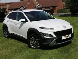 White Used 2022 Hyundai Kona Premium SUV | £18,495 (Fair price)
