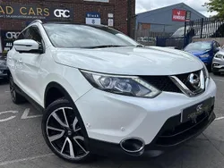 White Used 2017 Nissan Qashqai Tekna SUV | £8,850 (Fair price)