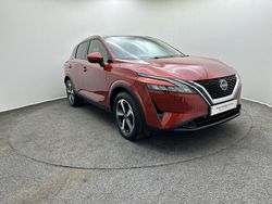 Red Used 2022 Nissan Qashqai N-Connecta SUV | £16,990 (Fair price)