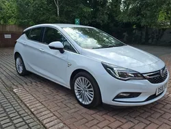 White Used 2016 Vauxhall Astra Elite Hatchback | £6,995 (Fair price)