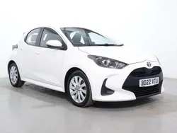 White Used 2022 Toyota Yaris Hybrid Hatchback | £10,583 (Super price)