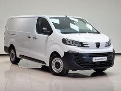 White New 2024 Peugeot Expert Van | £18,798 (Fair price)