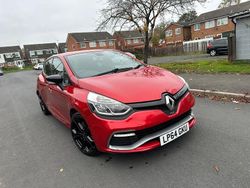 Red Used 2015 Renault Clio IV Hatchback | £4,290 (Fair price)