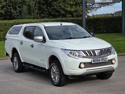 White Used 2017 Mitsubishi L200 Pickup | £10,945 (Fair price)