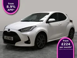 White Used 2022 Toyota Yaris Hybrid Hatchback | £15,642 (Fair price)
