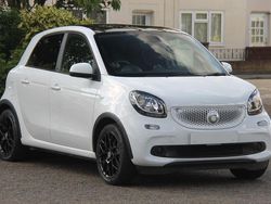 White Used 2016 Smart ForFour Hatchback | £7,290 (Good price)